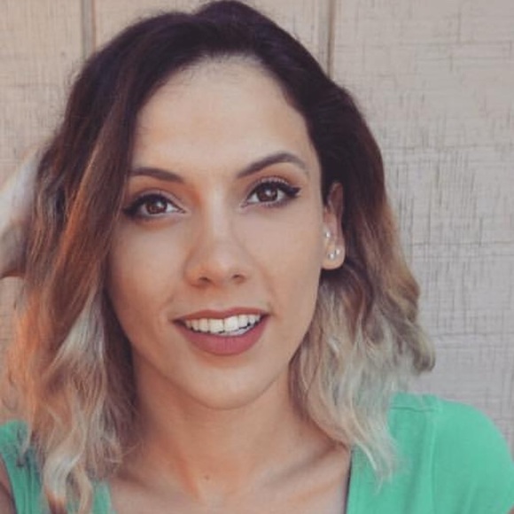 Meet your Posher, Marlene - Picture 1 of 1